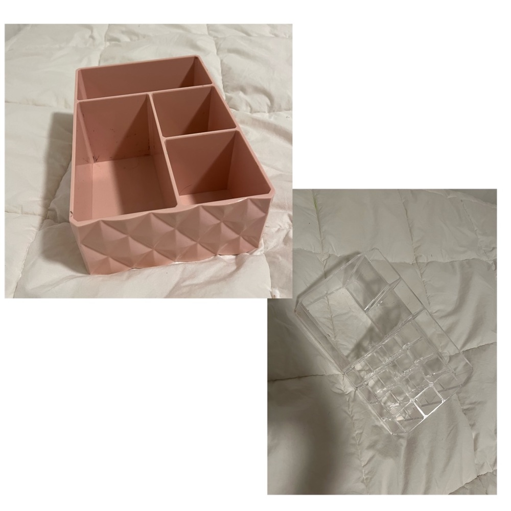 2 makeup organizers